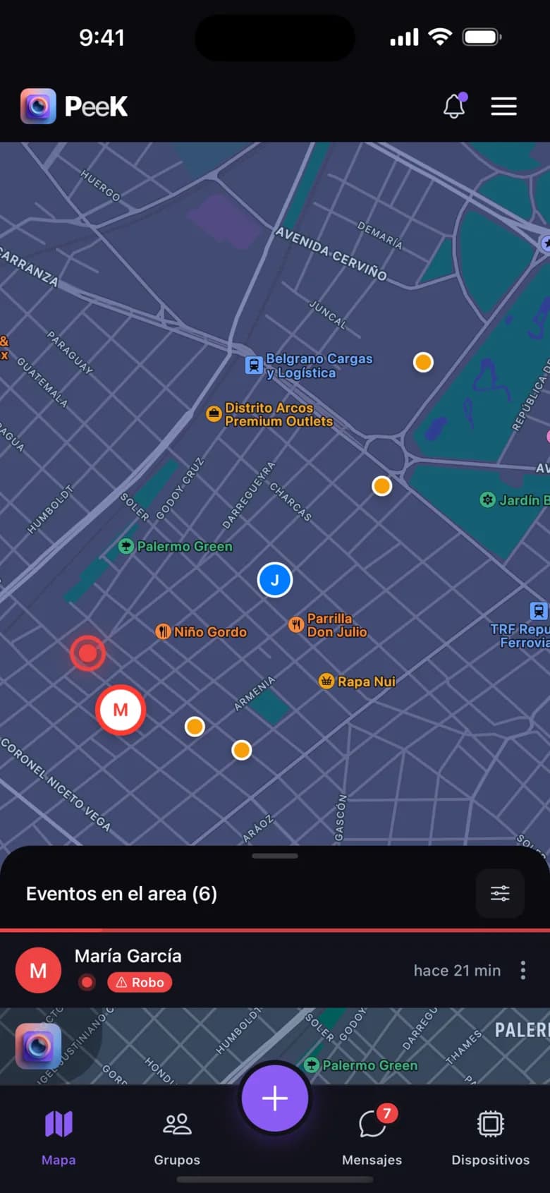 Mapa de PeeK con una moto bloqueada y los eventos reportados cerca: robos y extravíos en la zona
